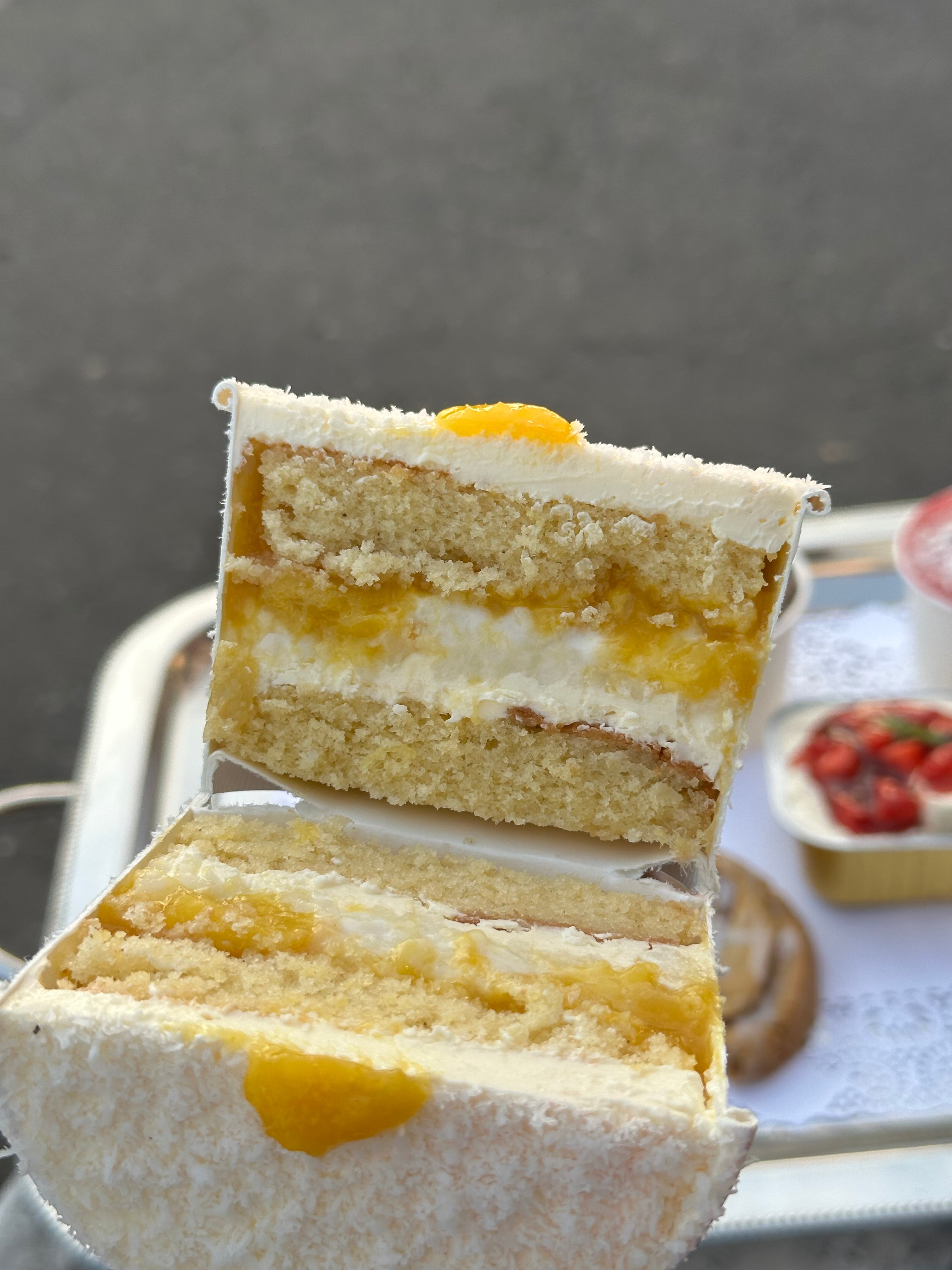 Mango Sticky Rice Cake Tub