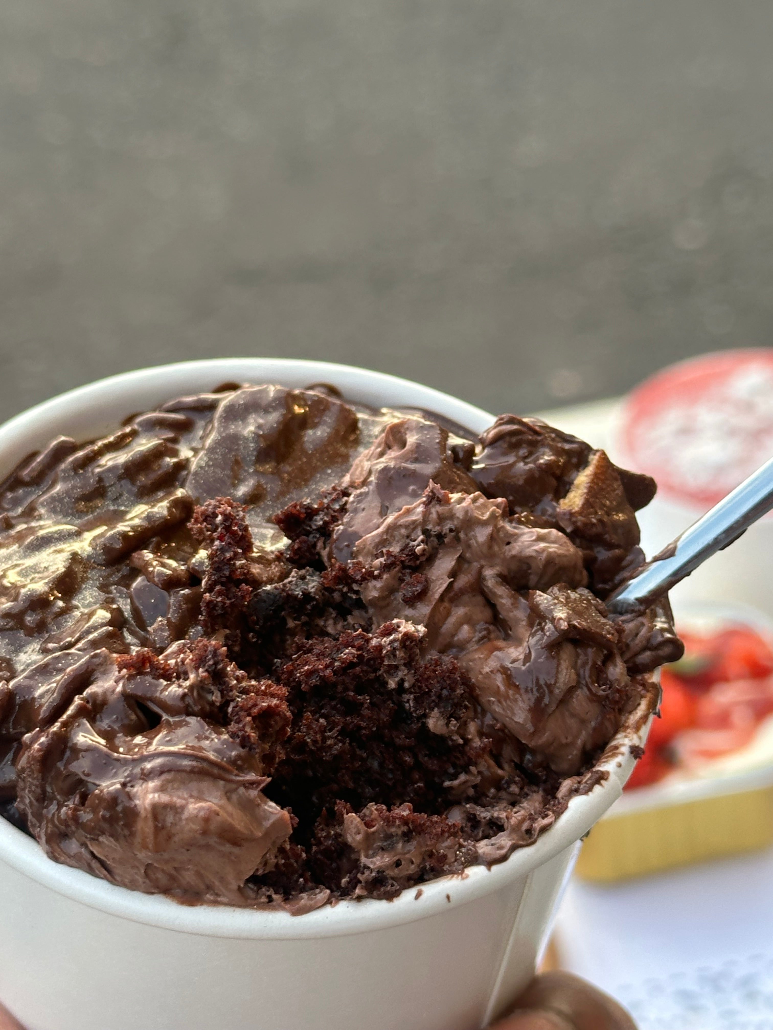 Chocolate Dream Cake Tub