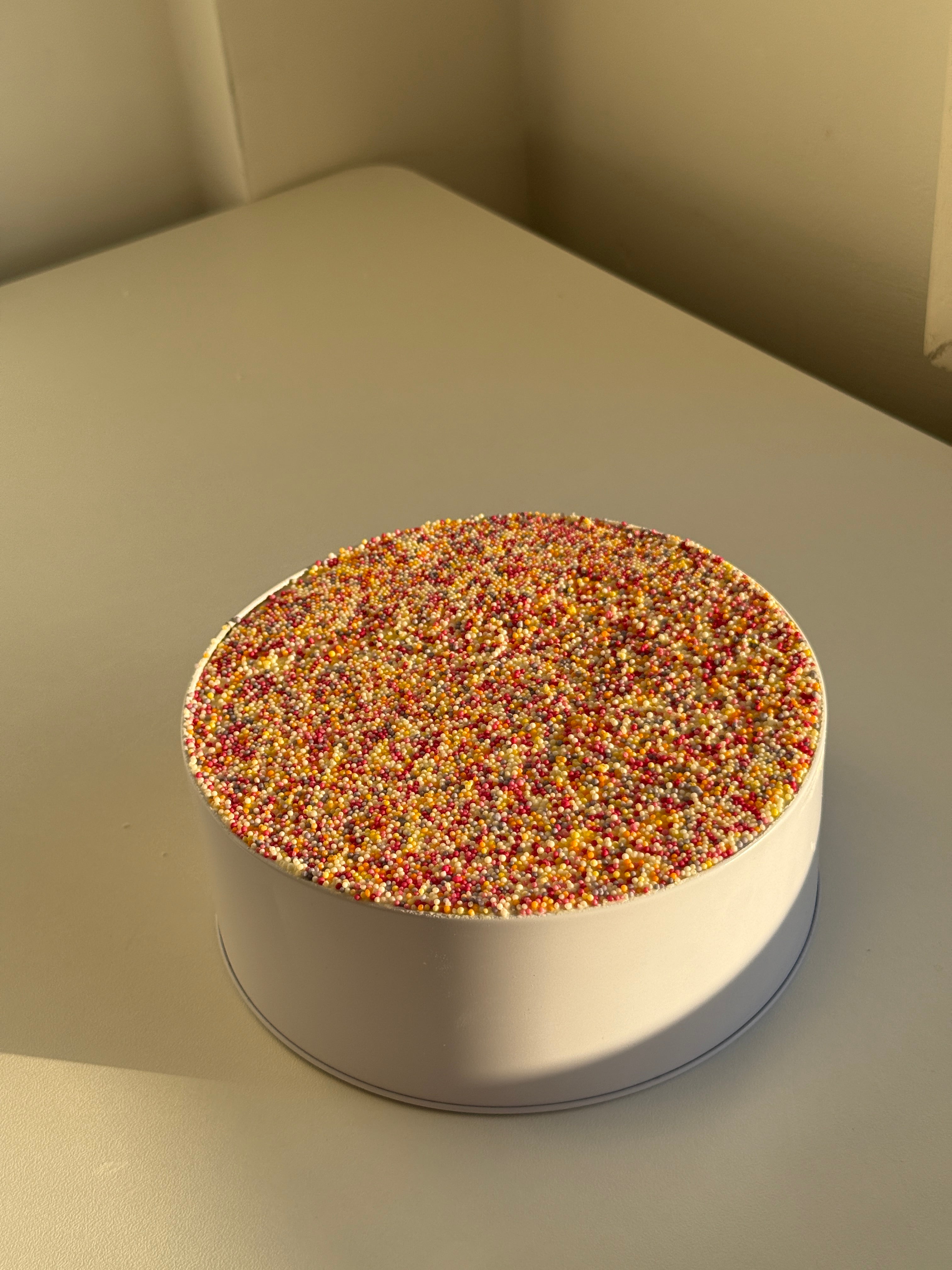 Dot Cake Tubs - Chocolate